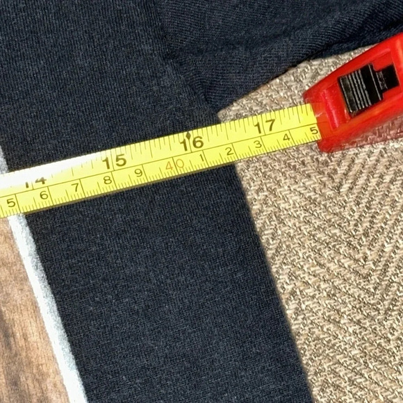 2013 Taylor Swift Red International Concert/Tour T-Shirt YTH SM Red Tour Unisex - Picture 13 of 16